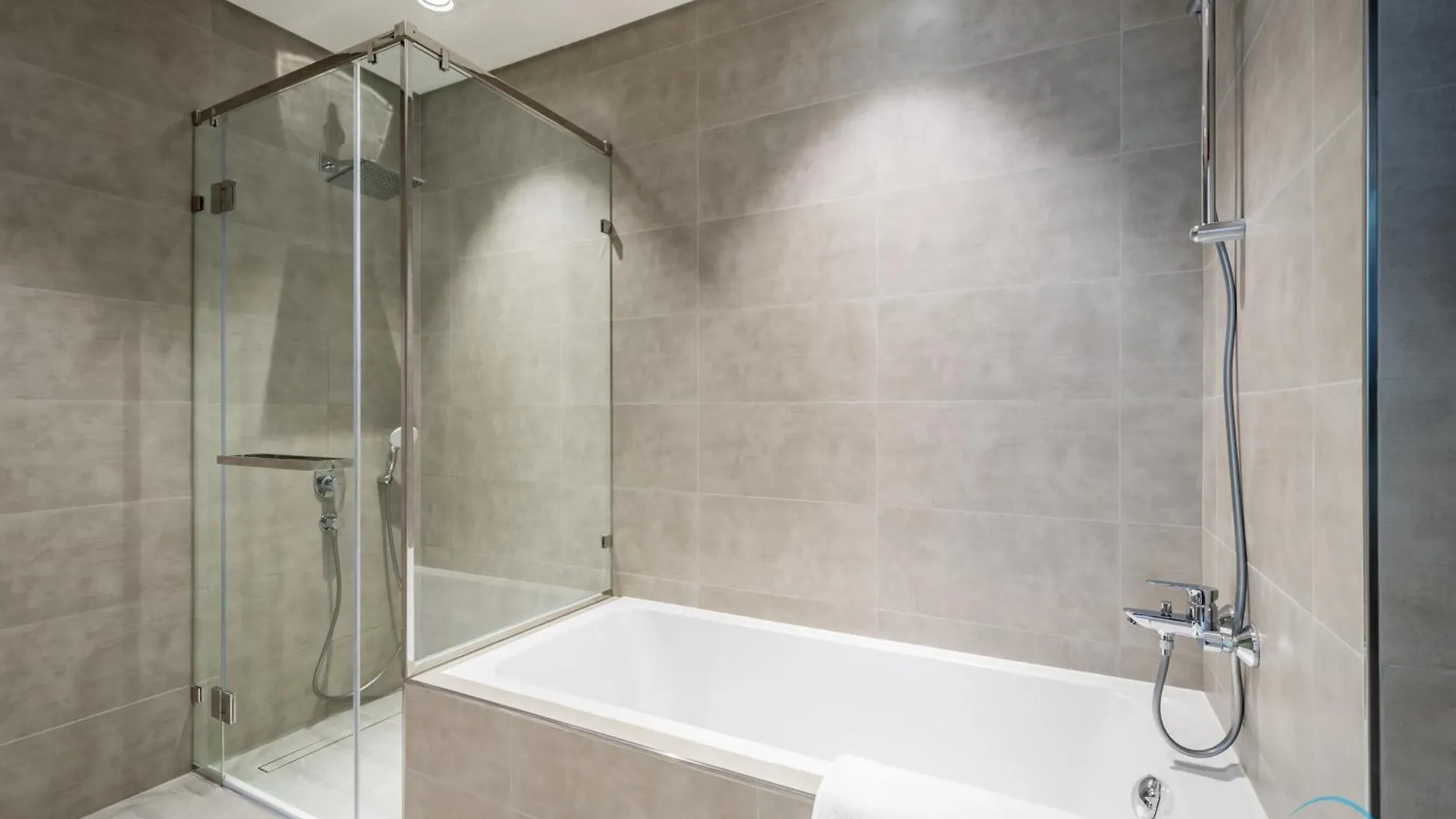 Captivating 2Br Apartment In District One Phase Iii, Mohammed Bin Rashid Al Maktoum City Dubai