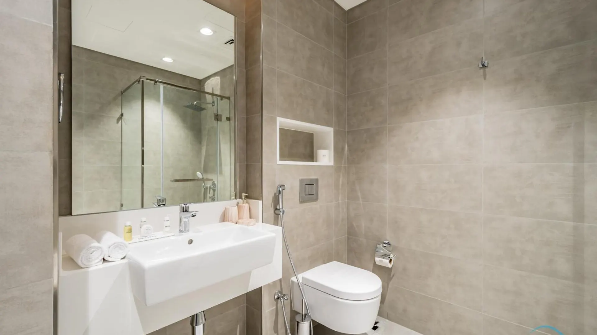 Captivating 2Br Apartment In District One Phase Iii, Mohammed Bin Rashid Al Maktoum City Dubai